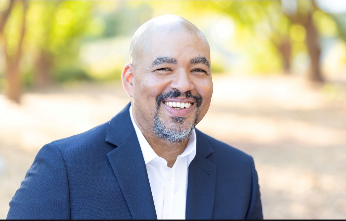Michael Dixon
